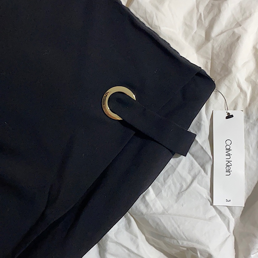 CALVIN KLEIN SLIT SUIT BLK SKIRT